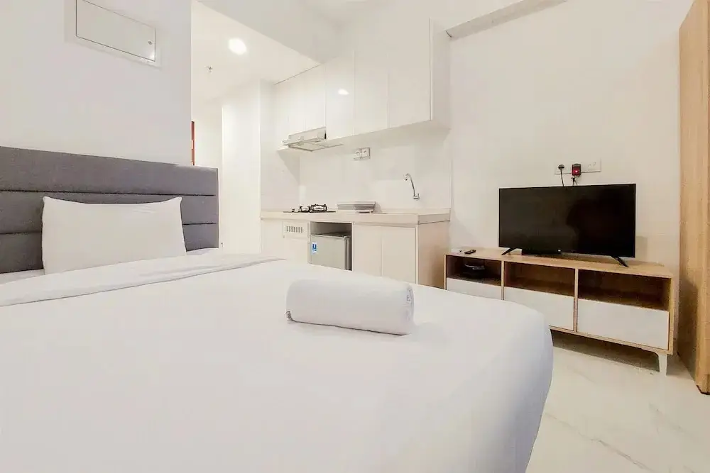 Legok: Great Deal And Comfortable Studio At Sky House Bsd Apartment