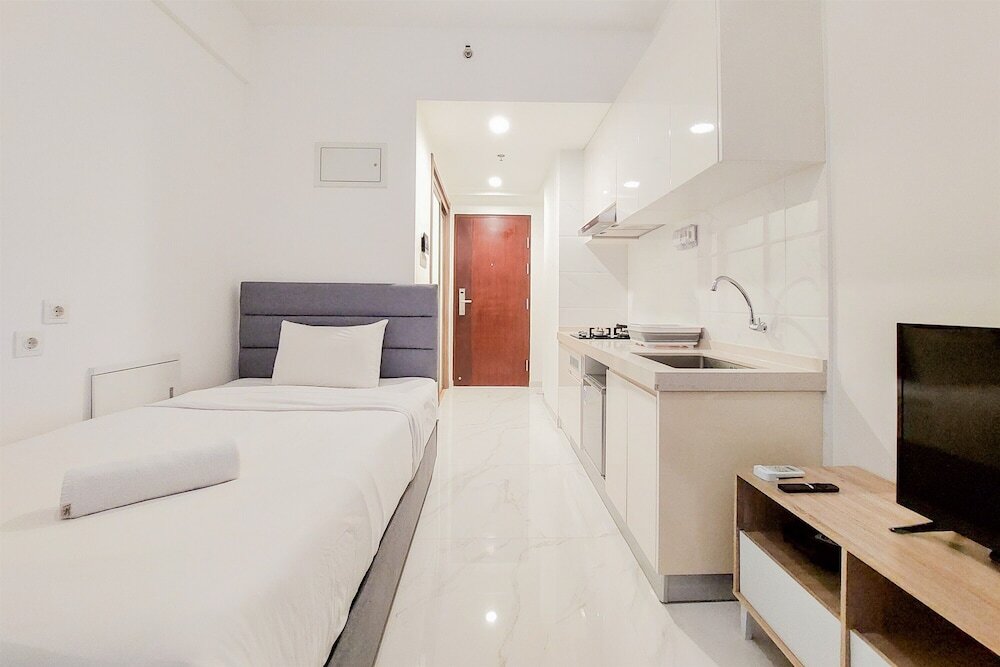 Legok: Great Deal And Comfortable Studio At Sky House Bsd Apartment