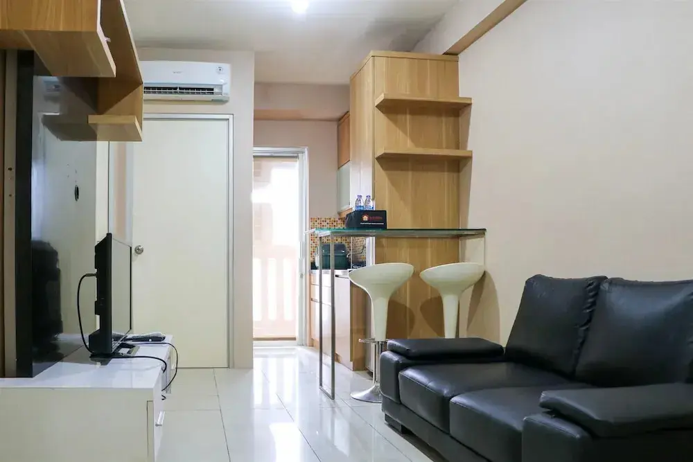Джакарта: Cozy Living And Tidy 2Br Green Bay Pluit Apartment