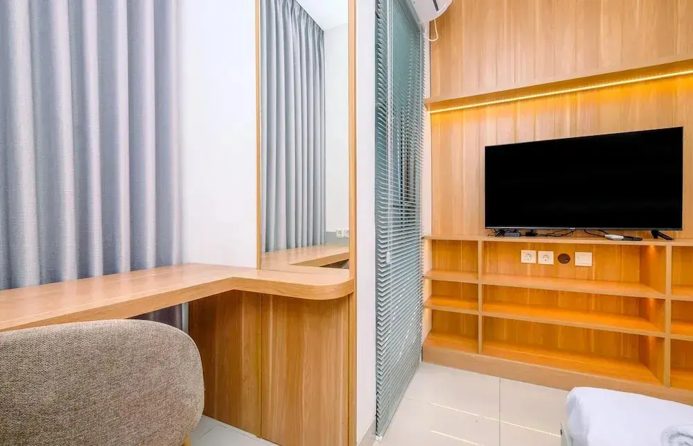 Джакарта: Simply Look Studio Room At The Newton 1 Ciputra World 2 Apartment