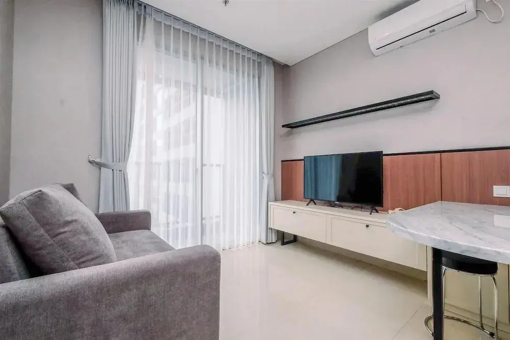 Джакарта: Nice And Strategic 1Br At Ciputra World 2 Apartment