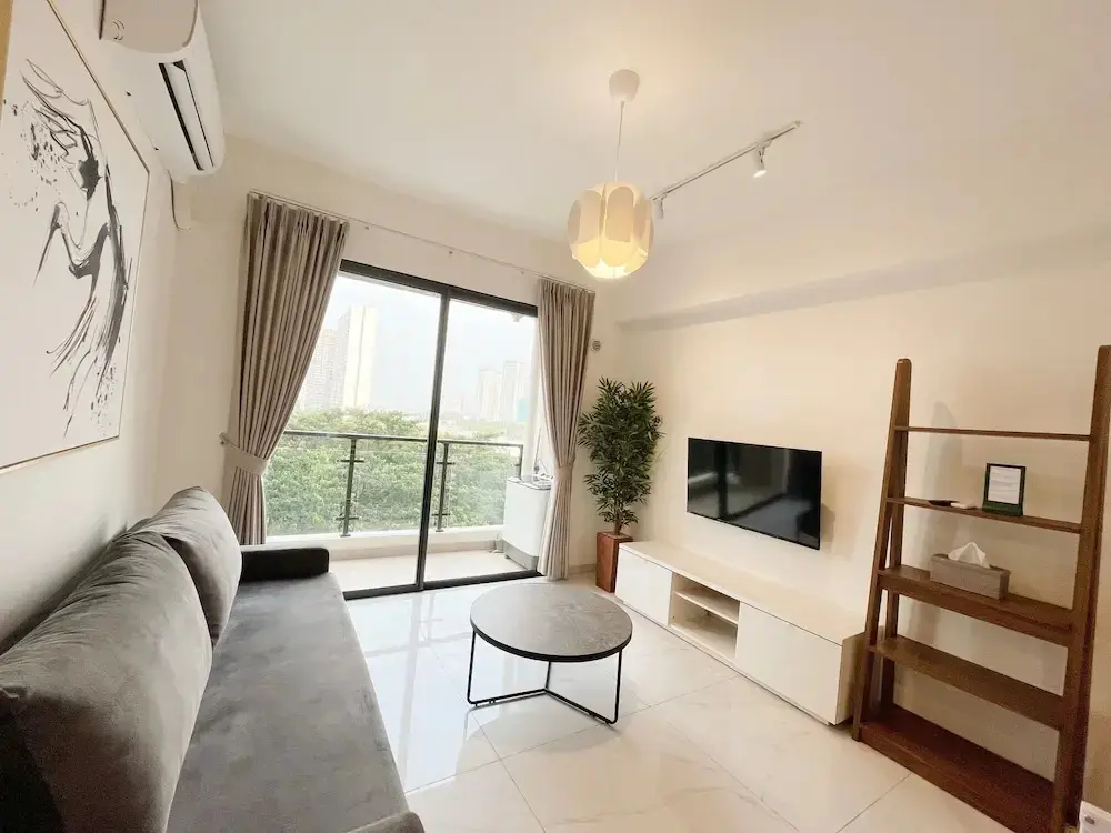 Legok: Sky House BSD Apartments by OkeStay