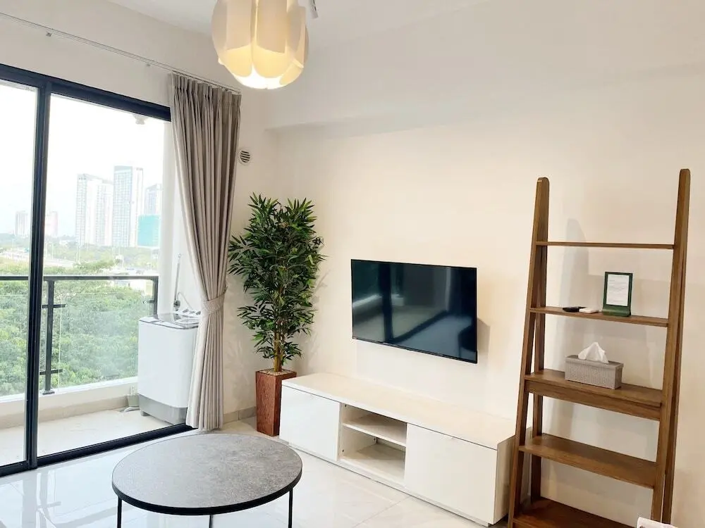 Legok: Sky House BSD Apartments by OkeStay