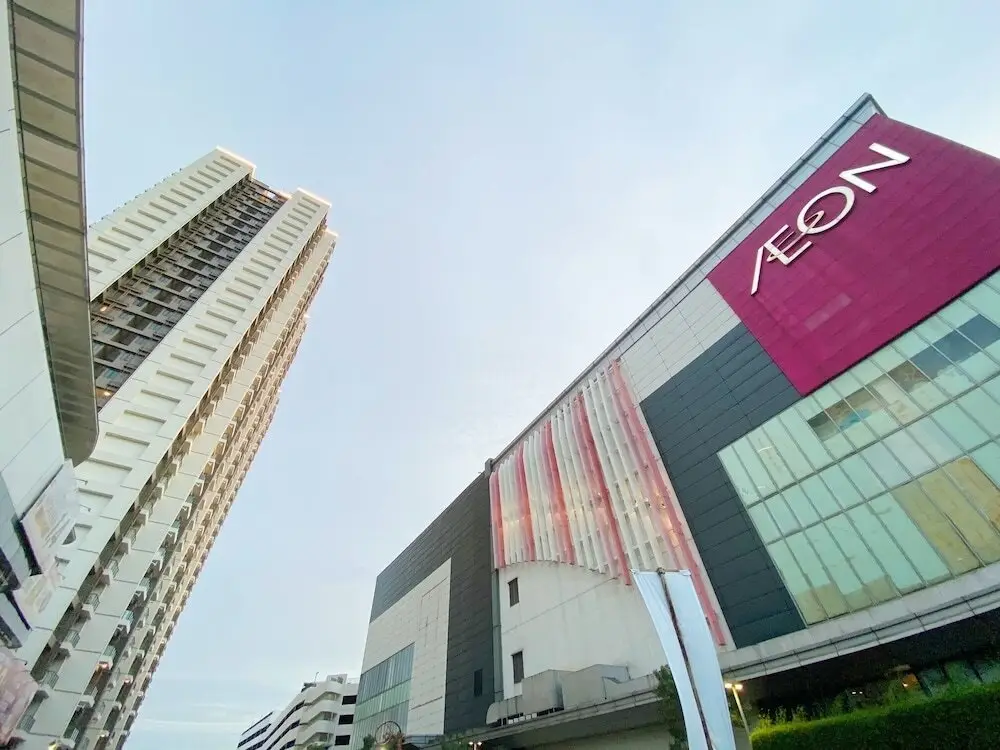 Legok: Sky House BSD Apartments by OkeStay