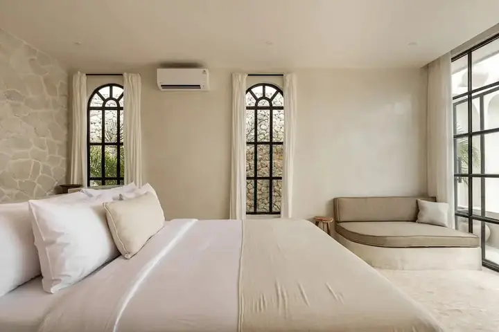 Керобокан: Luxe & Unique Honeymoon Bocami Suites- 2 by Azure