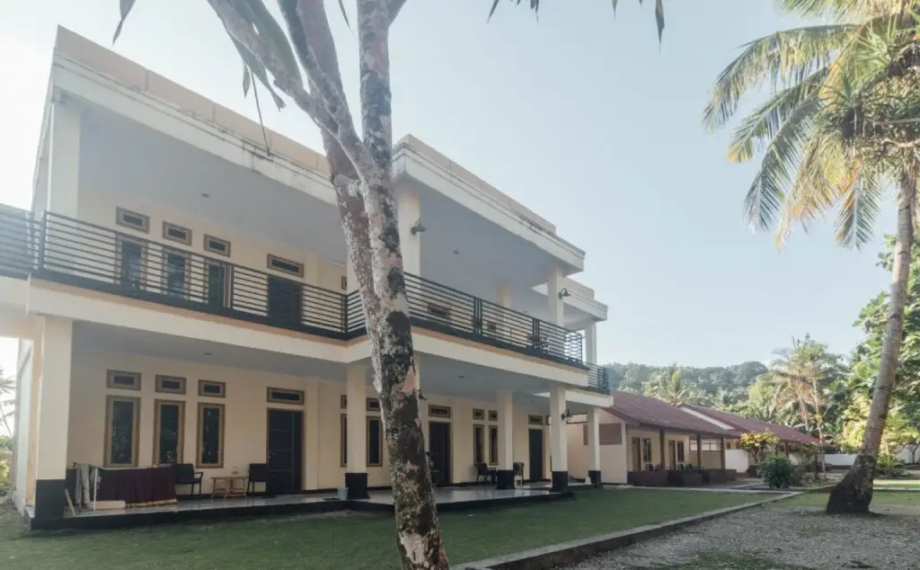 Амбон: Collin Beach Hotel