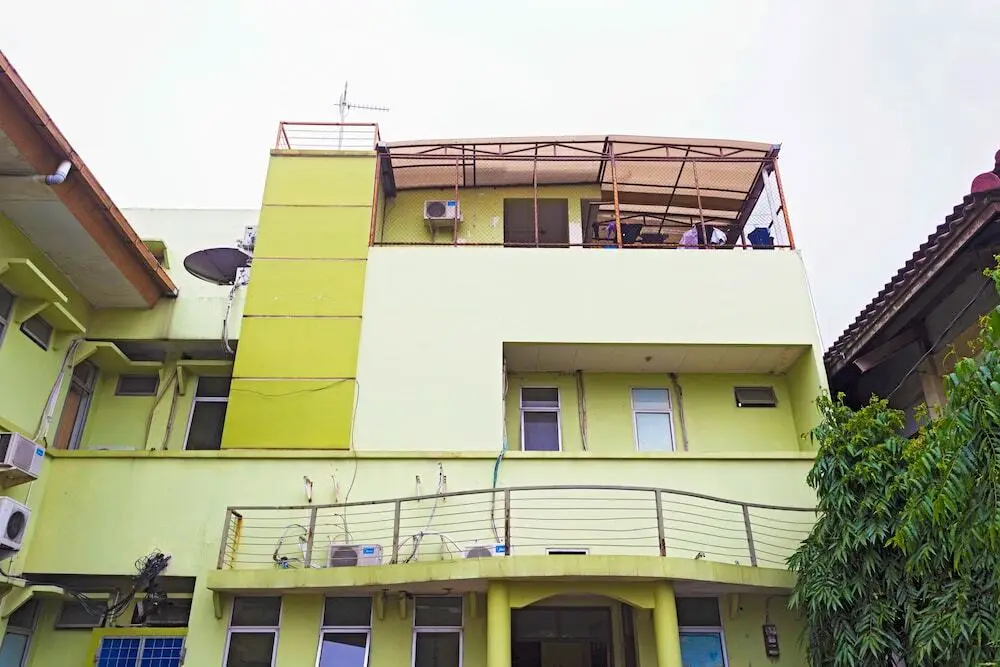 Джакарта: RedDoorz Near Binus Kijang