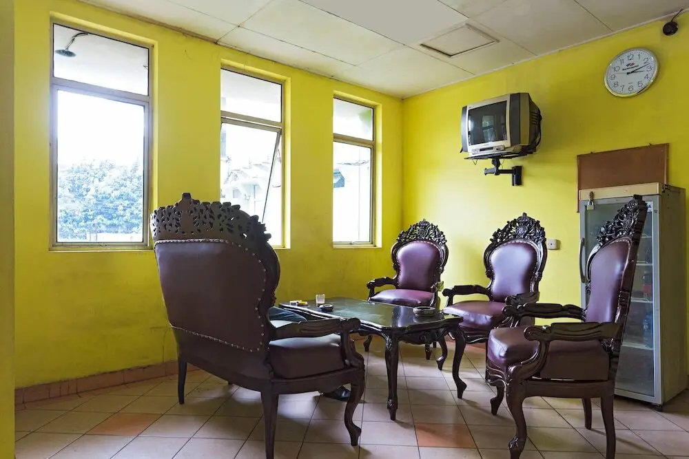 Джакарта: RedDoorz Near Binus Kijang