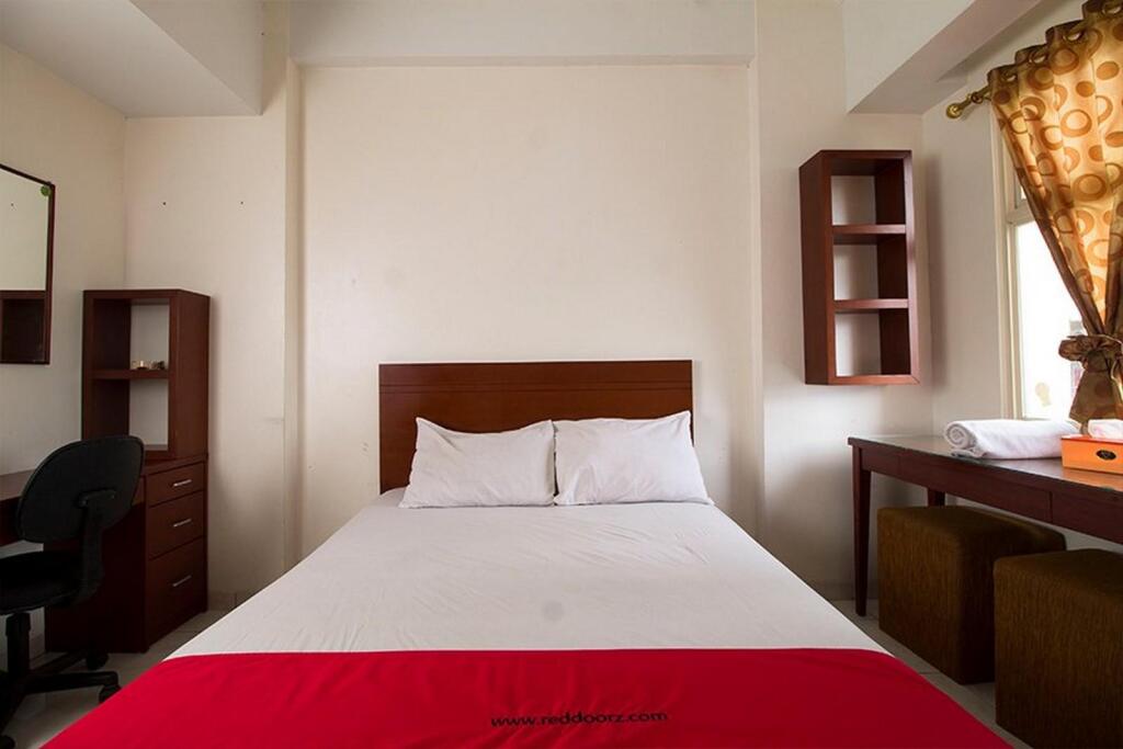 Депок: RedLiving Apartemen Margonda Residence - Tower 2