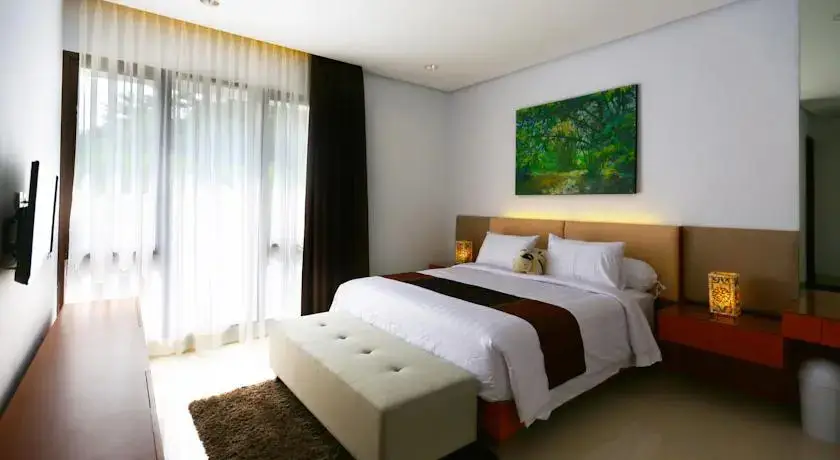 Сименьян: Permai Villa Dago with Pool - Resor Dago Pakar Bandung