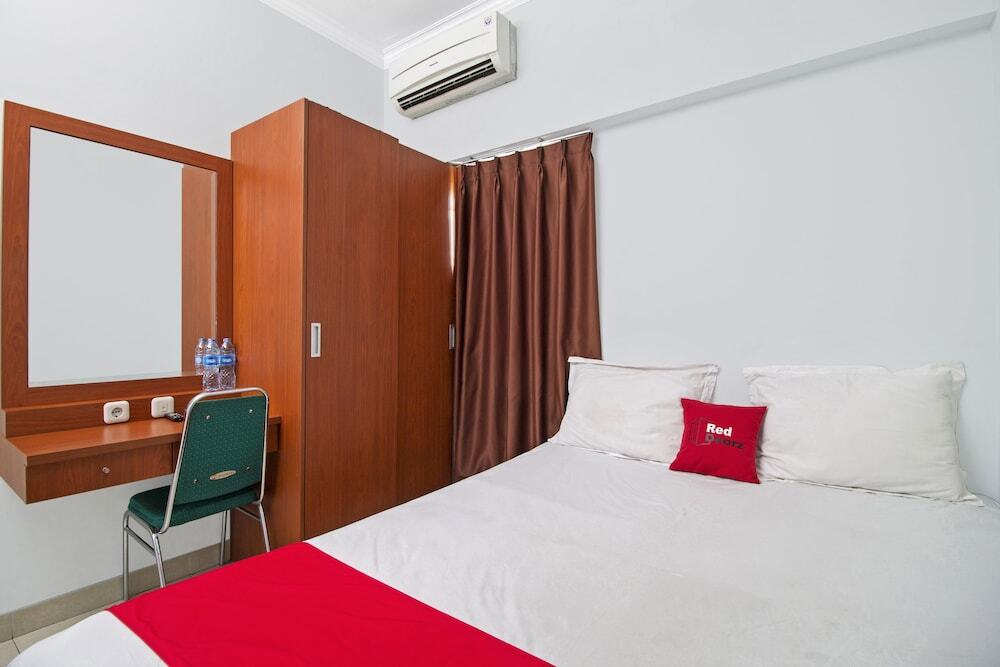 Джакарта: RedDoorz @ Tebet Utara