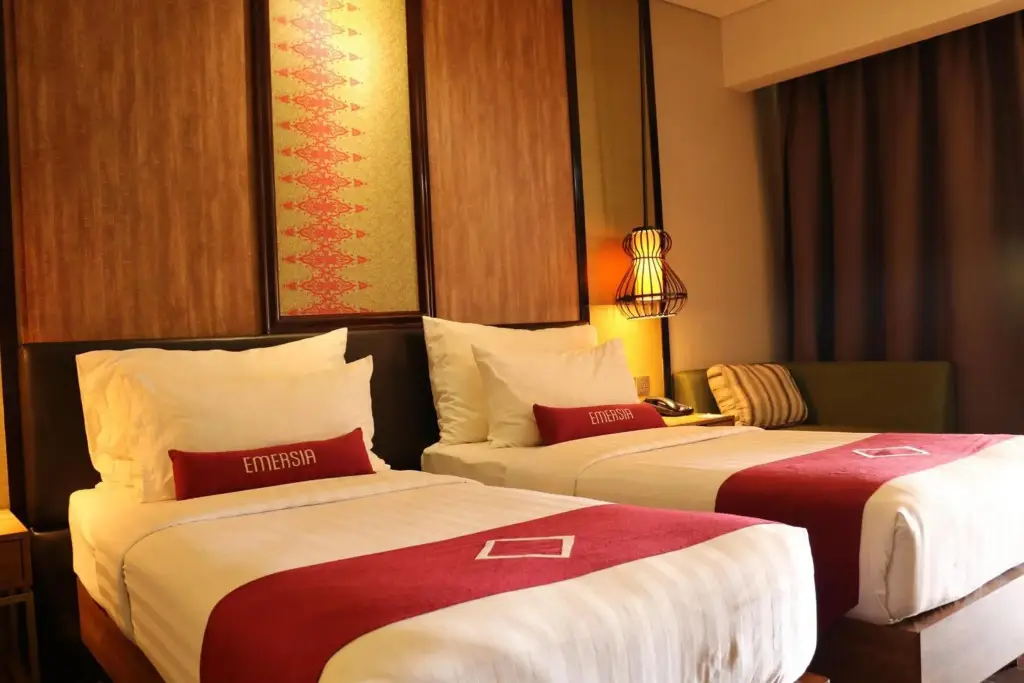 Батусангкар: Emersia Hotel & Resort Batusangkar