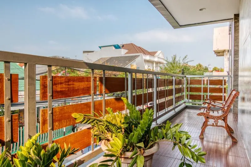 Джакарта: RedDoorz Plus near Mall Taman Anggrek 2