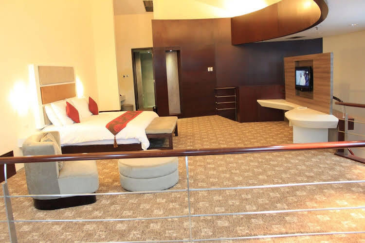 Чикаранг: Metro Suites