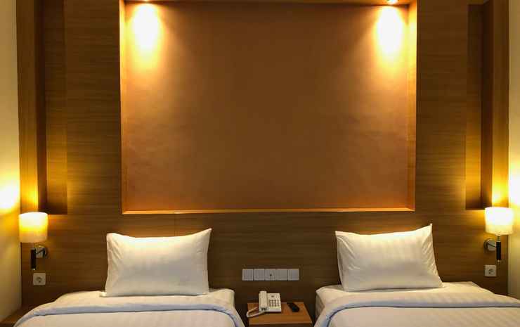 Энде: Lcr Hotel