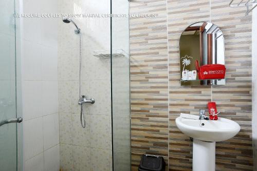 Джокьякарта: Zen Rooms Ambarukmo Plaza Syariah