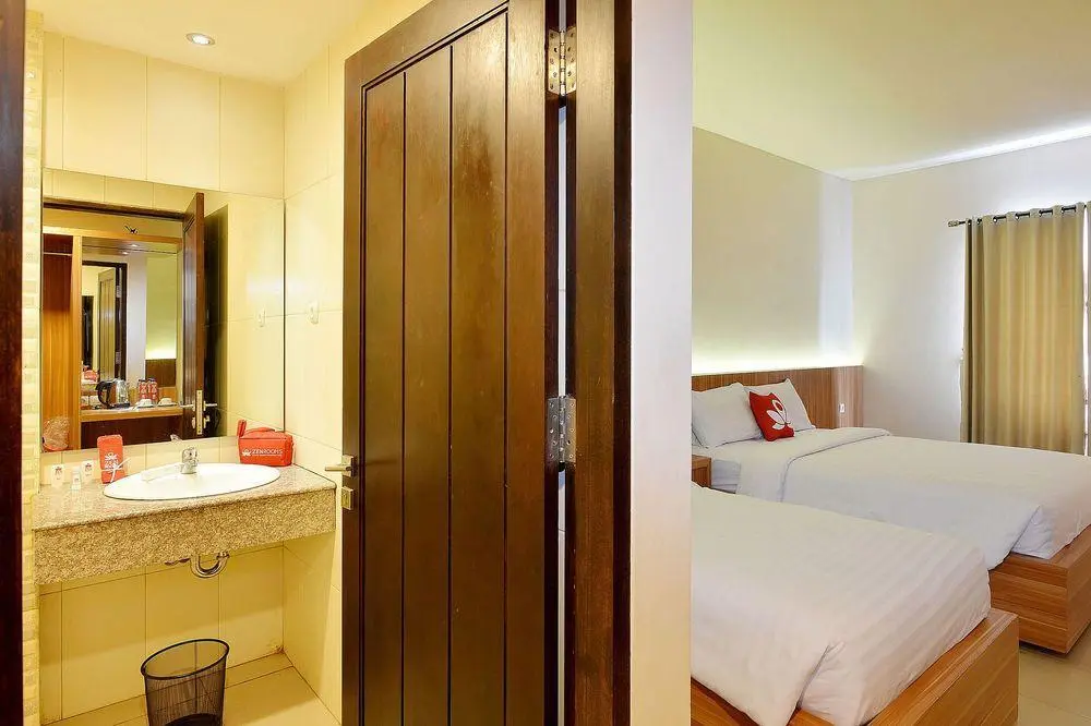 Джокьякарта: ZEN Rooms Boyong Kaliurang Barat