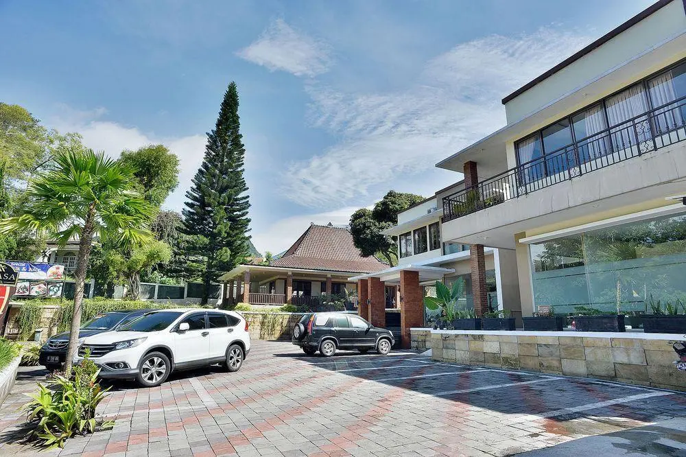 Джокьякарта: ZEN Rooms Boyong Kaliurang Barat