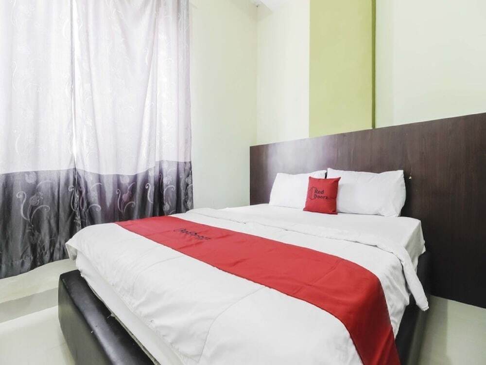 Медан: RedDoorz near Sun Plaza Medan