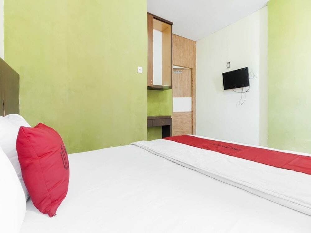 Медан: RedDoorz near Sun Plaza Medan