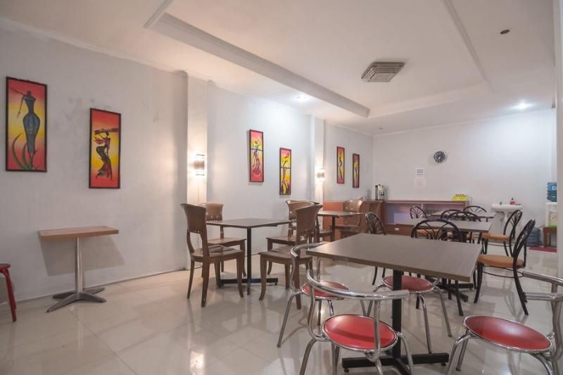 Чимахи: Reddoorz Near Cimahi Station