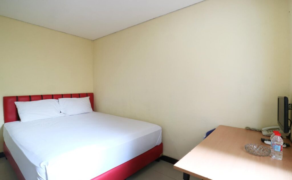 Джакарта: RedDoorz Plus @ Jalan Pemuda