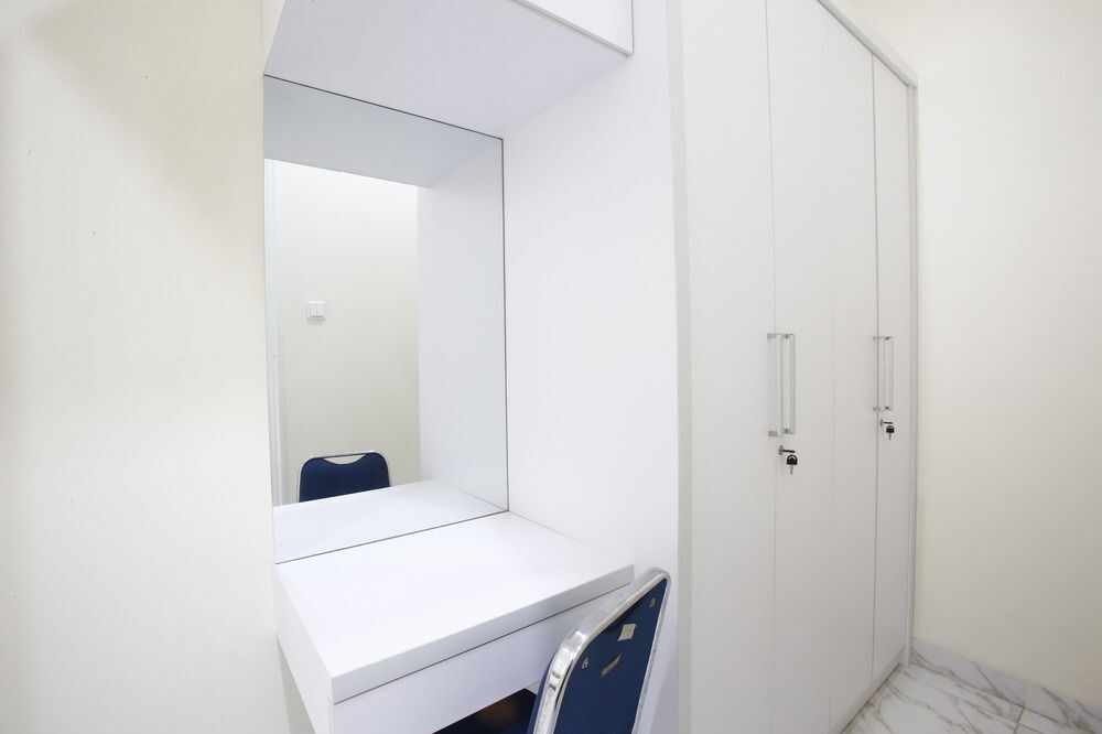 Джакарта: RedDoorz @ Pondok Indah 2