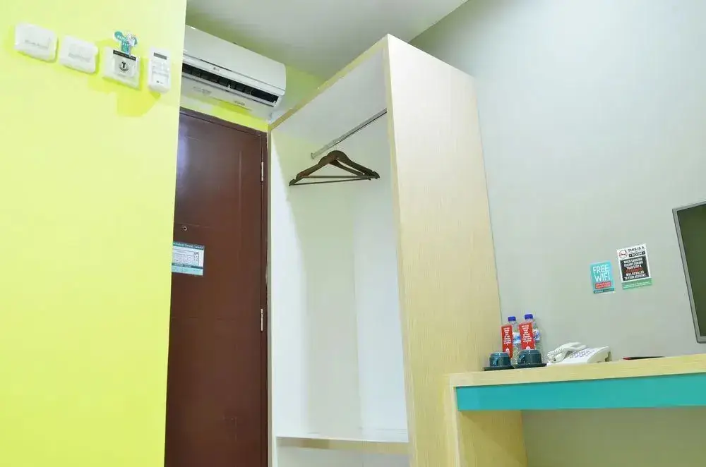 Сурабая: Zen Rooms Near Tunjungan Plaza