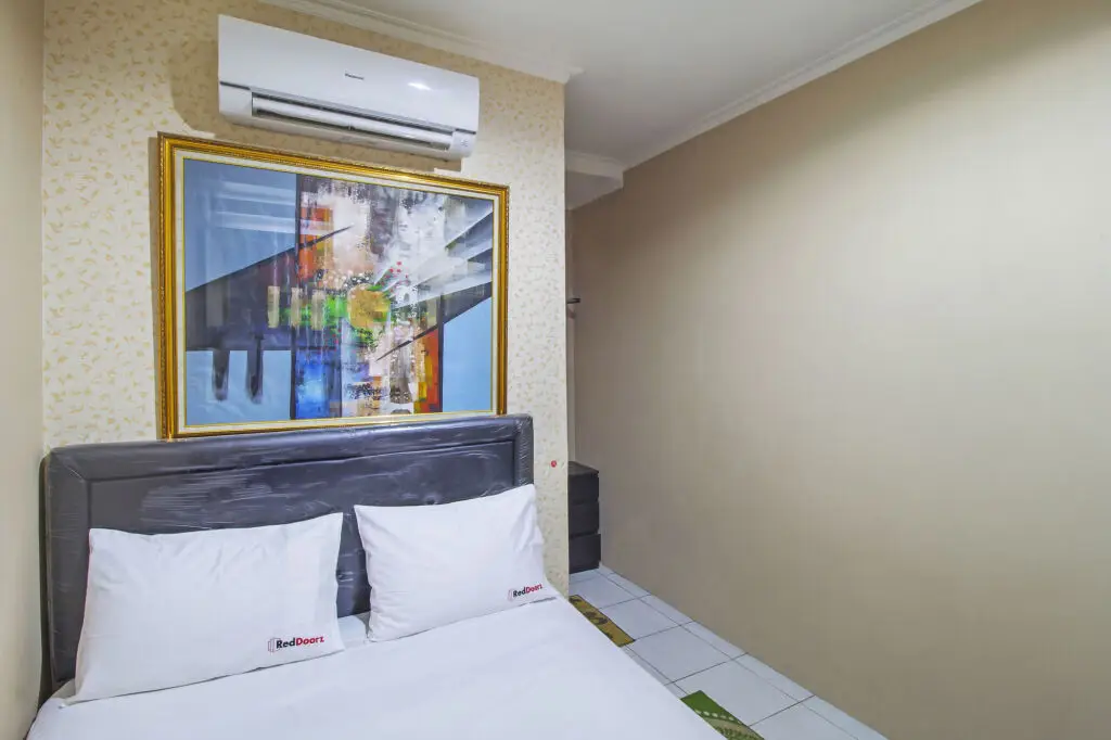 Джакарта: RedDoorz @ Slipi Jaya