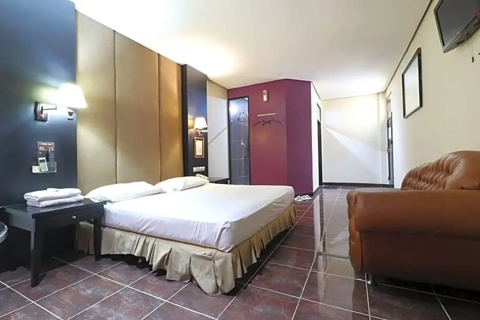 Джакарта: C'One Hotel Pulomas