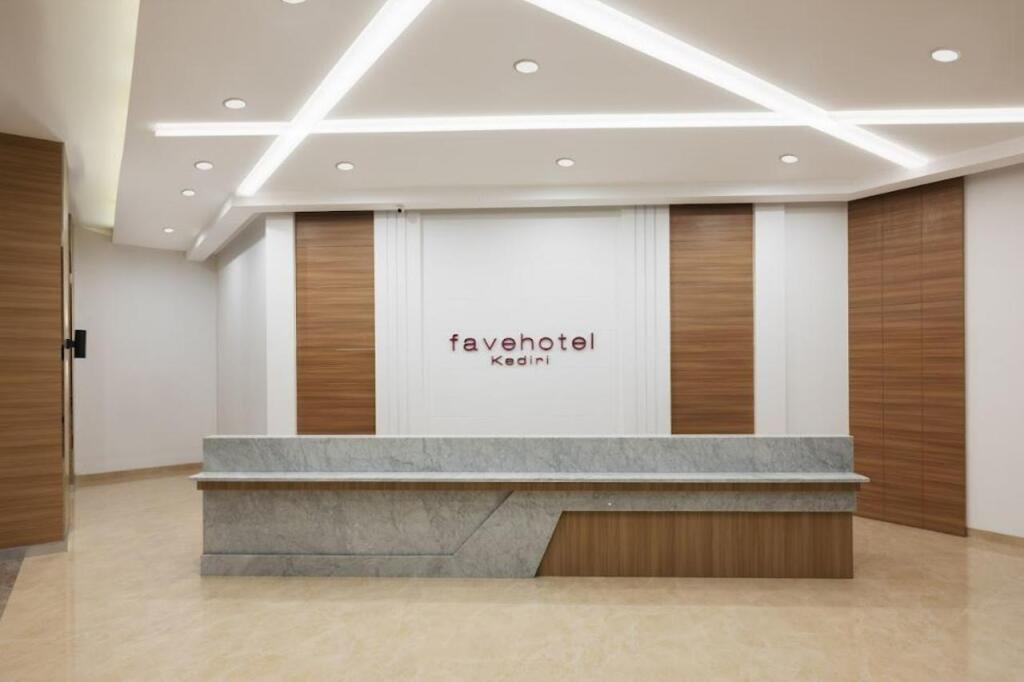 Сумберехо: Отель Favehotel Kediri