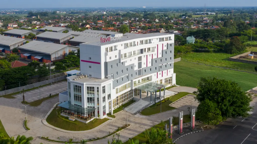 Сумберехо: Отель Favehotel Kediri