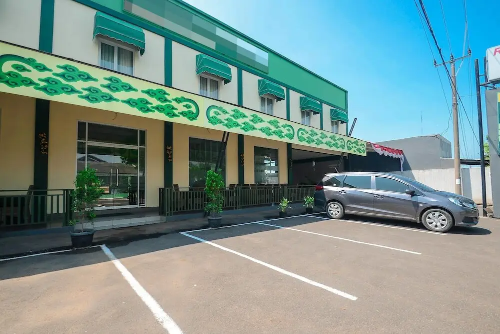Airy Syariah Sumber Pangeran Cakrabuana Cirebon — фото 1