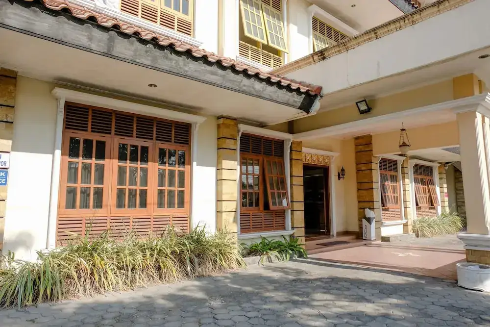 Мадиун: sarangan Permai Hotel