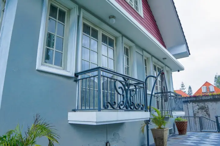 Маланг: Front One Boutique B21 Malang