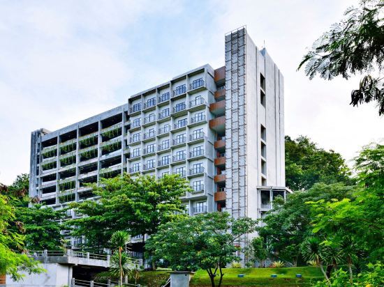 Семаранг: Oaktree Emerald Hotel Semarang