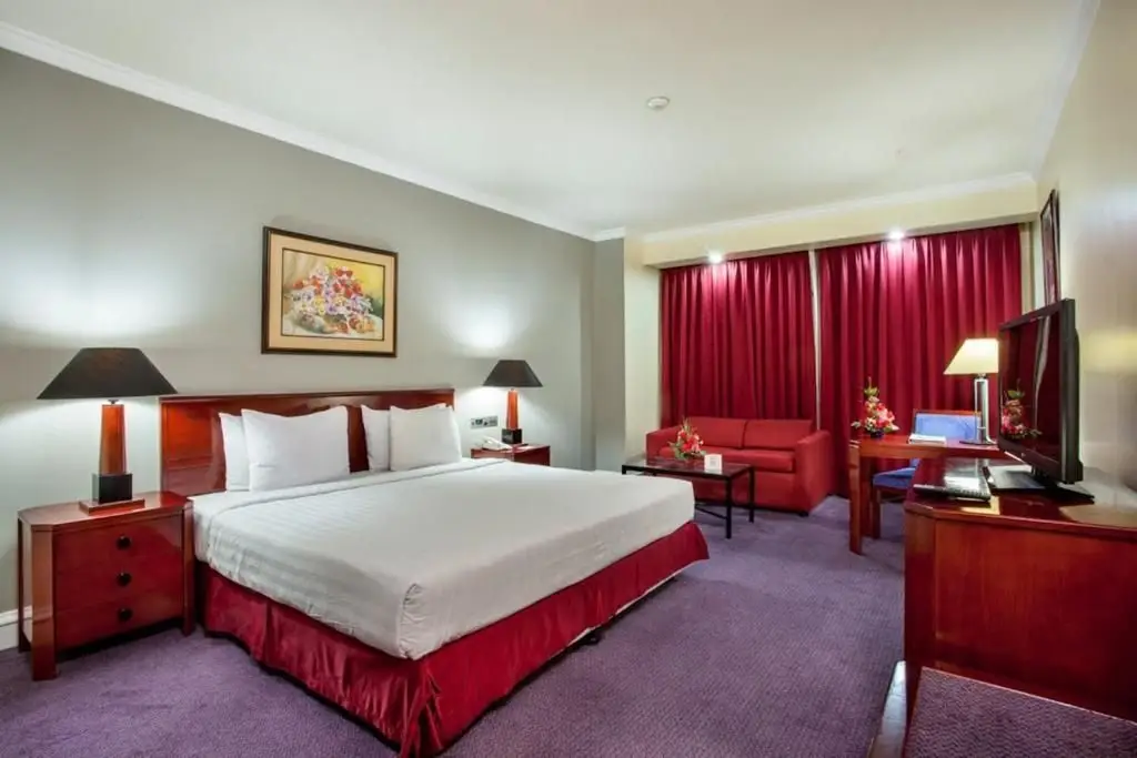 Сурабая: Surabaya Plaza Hotel