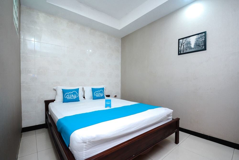 Сурабая: ZEN Rooms Basic D Rainbow near Royal Plaza
