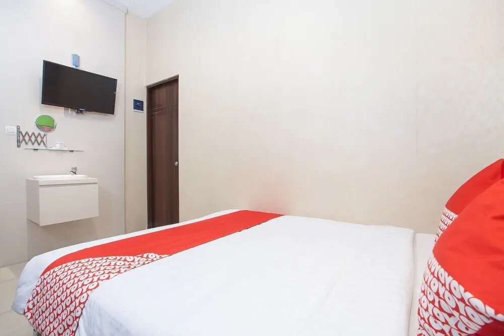 Сурабая: OYO 155 Metro House