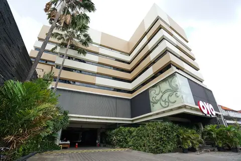 OYO 242 New Grand Park Hotel — фото 1