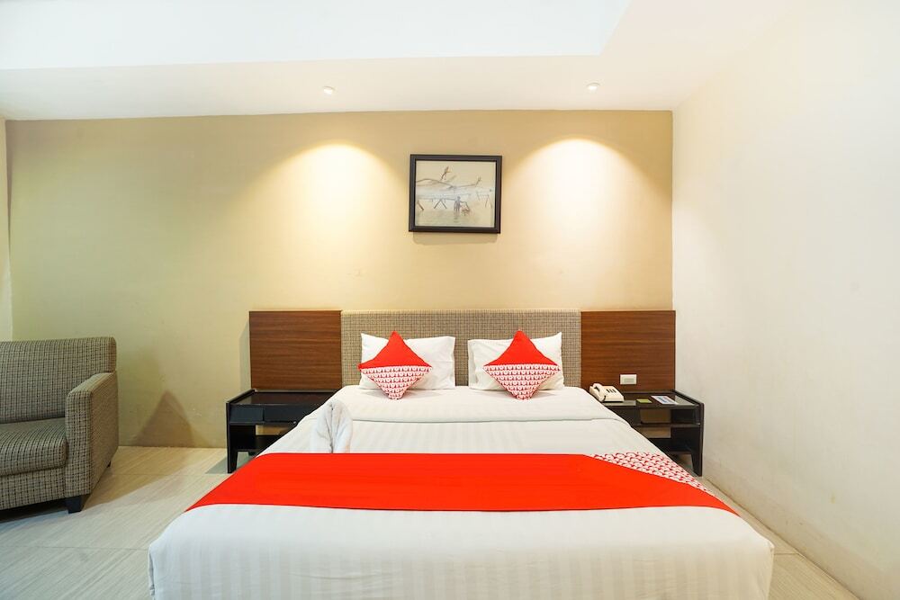 Сурабая: OYO 242 New Grand Park Hotel
