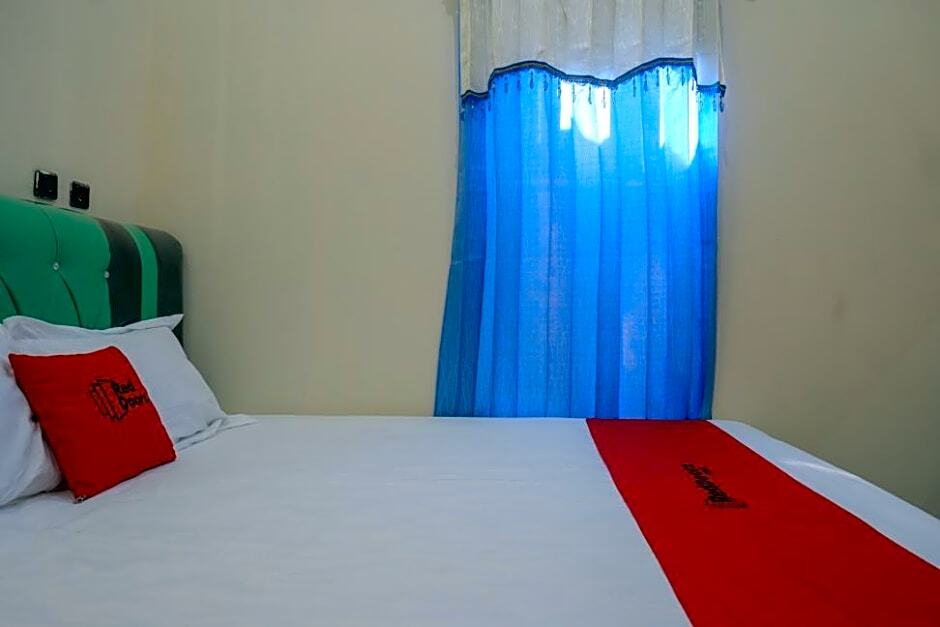 Кендал: RedDoorz @ Jalan Raya Kaliwungu Selatan Kendal