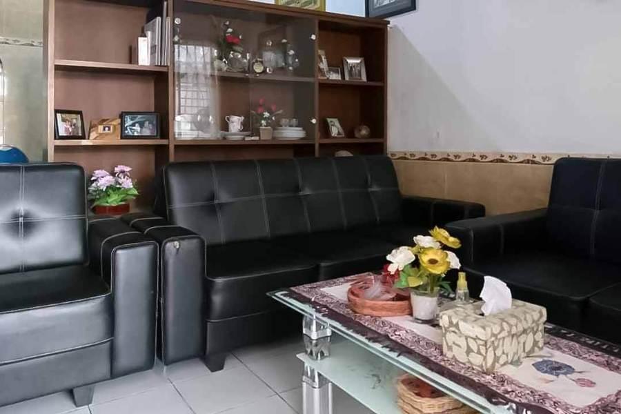Маланг: Koolkost Female Syariah @ Joyogrand