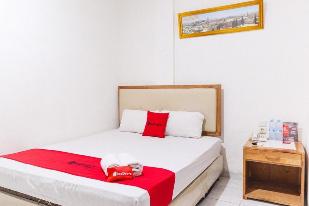Медан: RedDoorz @ Jalan Mojopahit Medan