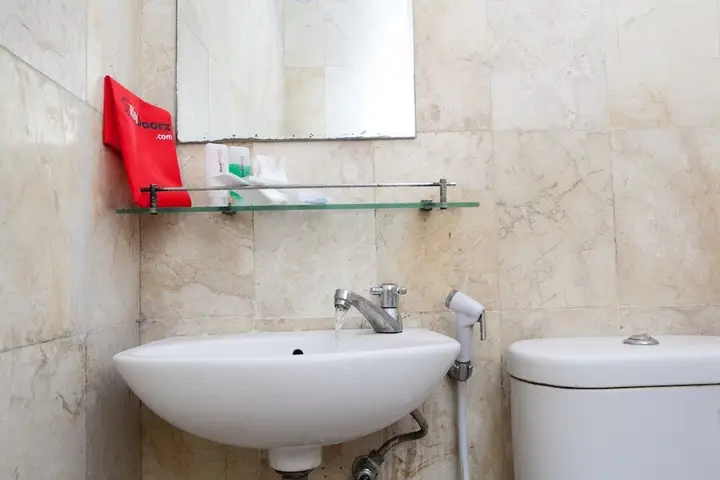 Бандунг: RedDoorz @ Babakan Jeruk