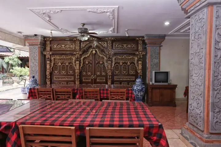 Кута: RedDoorz @ Legian Street