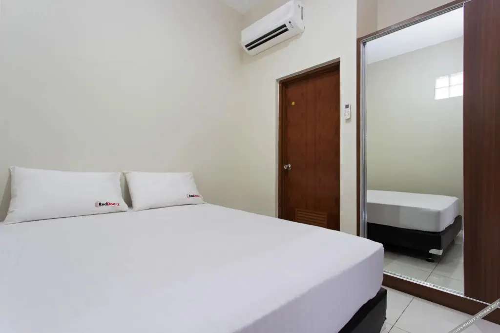 Джакарта: RedDoorz Near Cengkareng Airport
