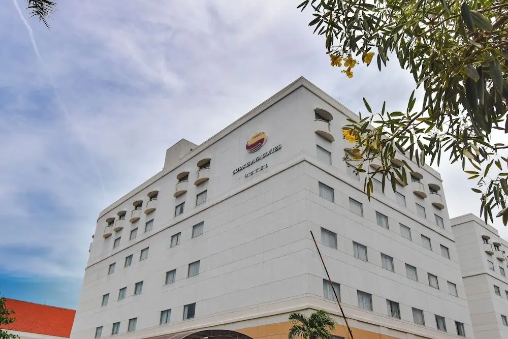 Сурабая: Horison Suites Surabaya