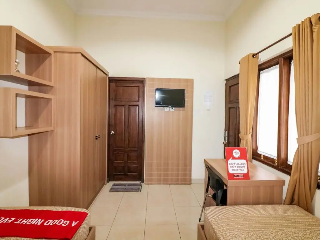 Депок: Embe Joglo Homestay