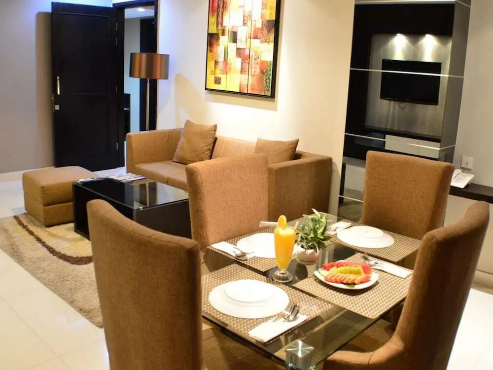 Сурабая: Nida Rooms Surabaya Tugu Pahlawan